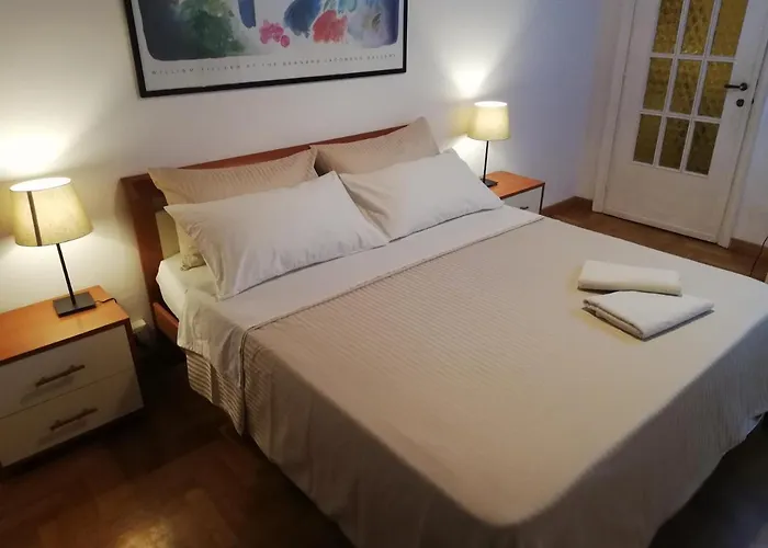 Apartament Coronari 45 *